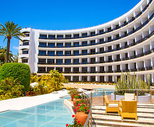 Luxury Hotel