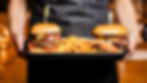 Burger mit Pommes