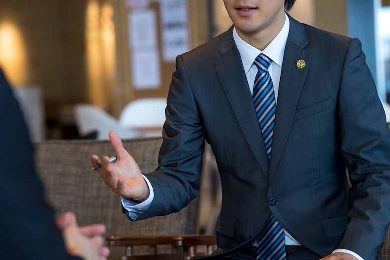 ビジネスマン、弁護士、相談