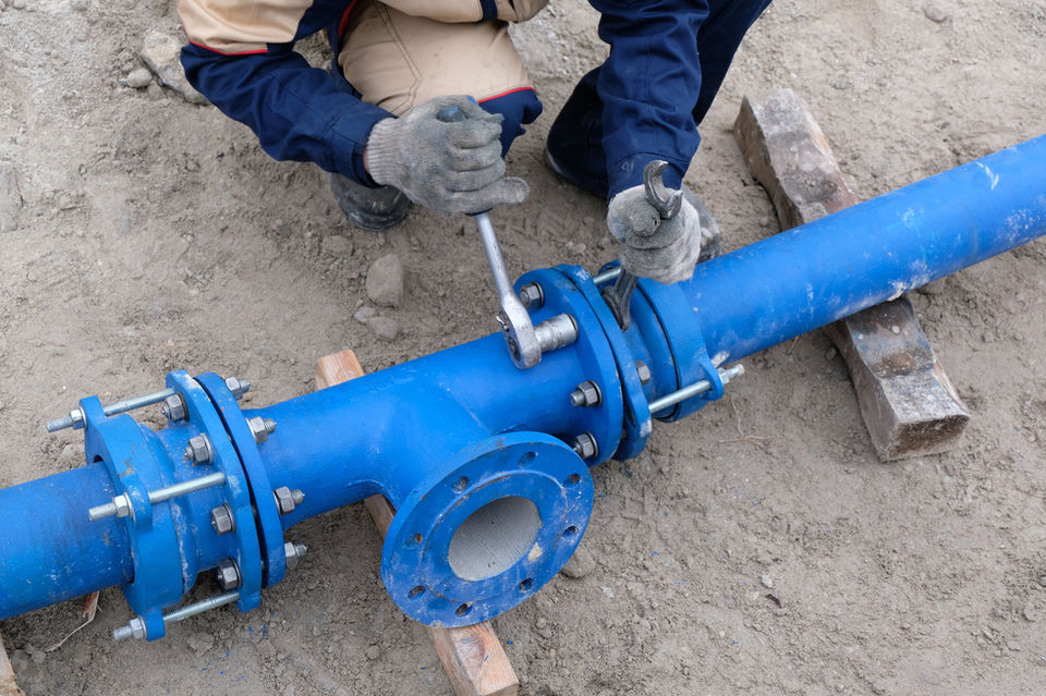 Installing Underground Municipal Waterline