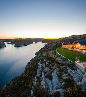 Haus am See mit Panoramablick