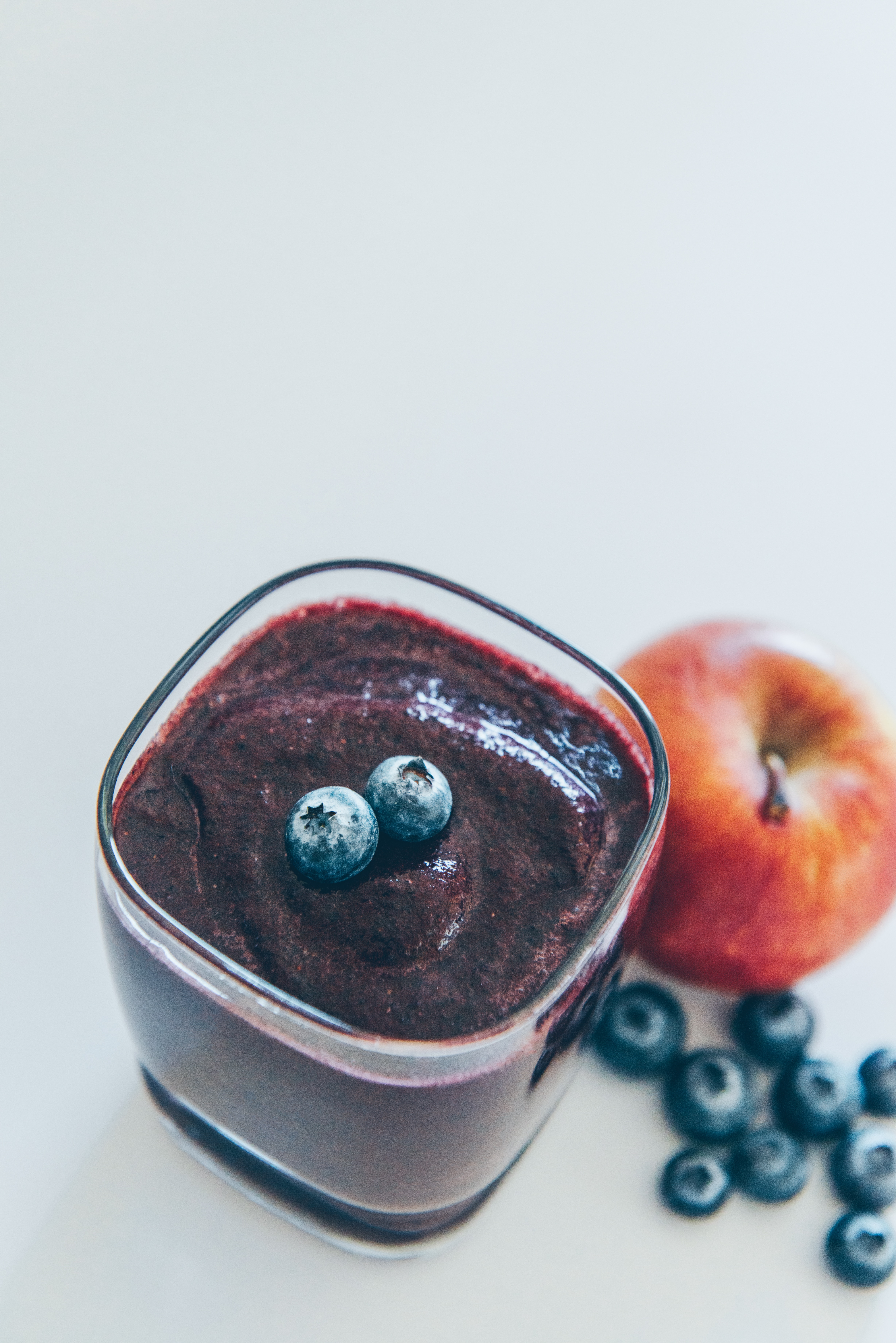 Apple Berry Smoothie