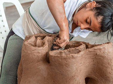 Sculpter dans l'argile