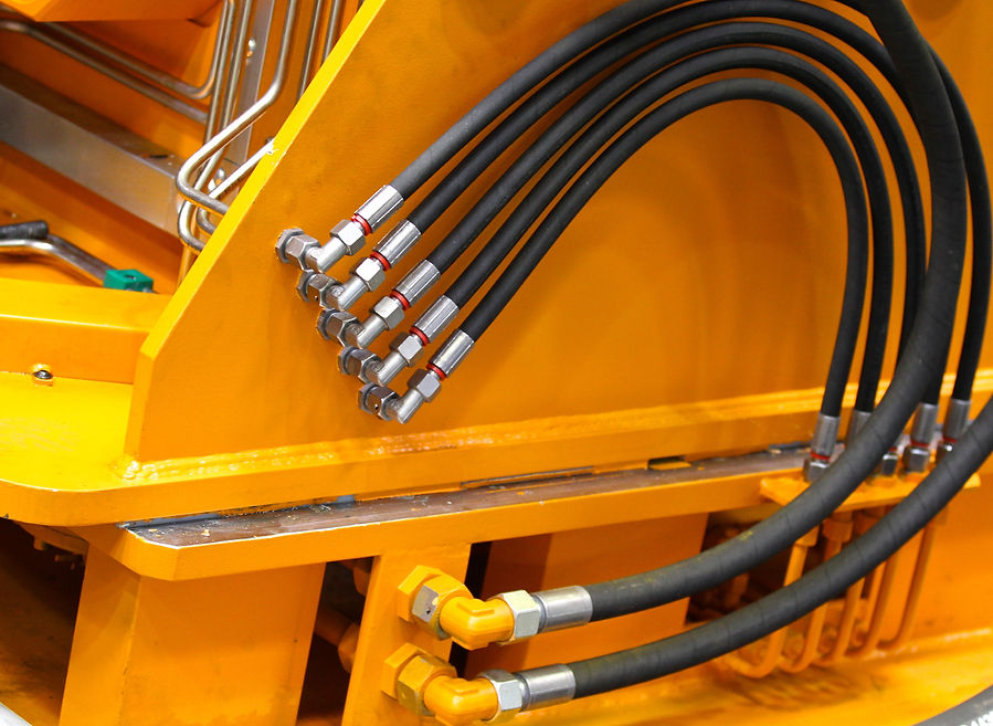 Components of piping connections, including hydraulic and pneumatic system elements