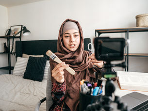 How To Build Your self esteem a step by step guide.  Understanding the link between self esteem and Productivity.