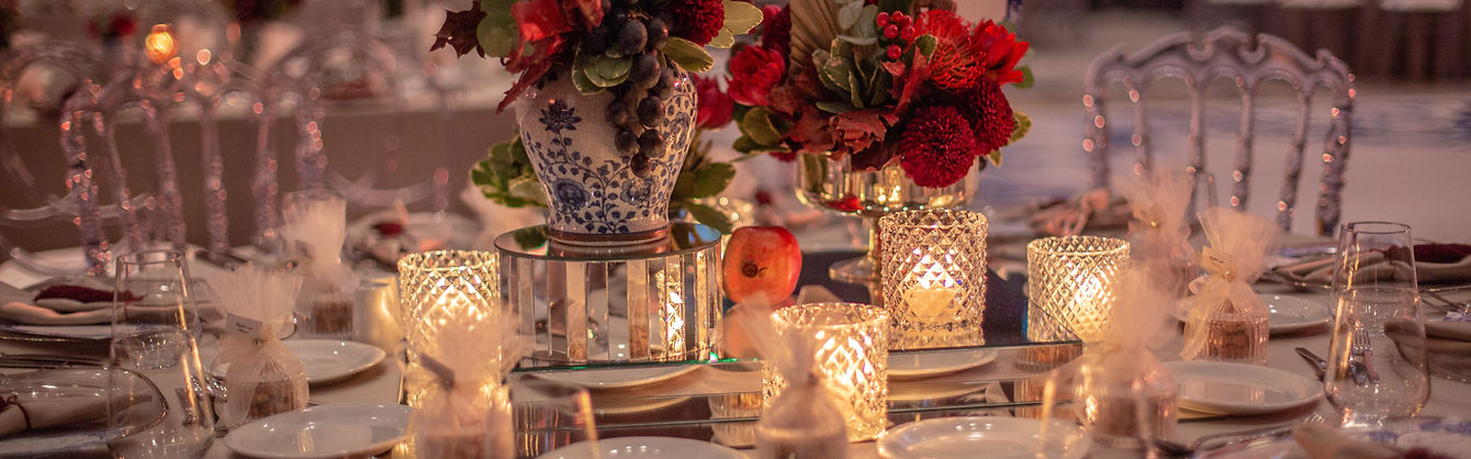 Hochzeitstisch gedeckt 