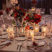 Düğün Salonunda Masa Dekorasyonu
