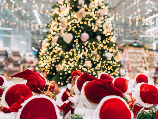 Santa will make a pit-stop in Kirkland this Christmas on his luxurious coach bus!