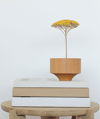 Blumenvase aus Holz