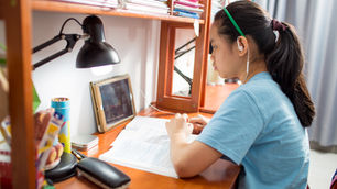 HKDSE English student preparing for Papers 1-4 with a qualified ESLVista teacher