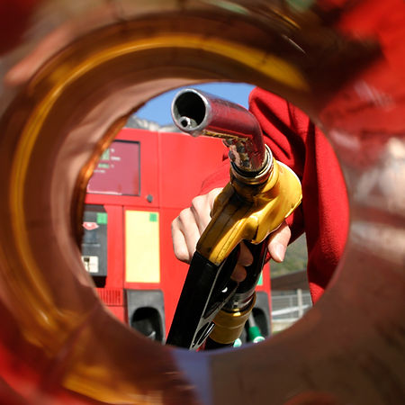gas into fuel tank
