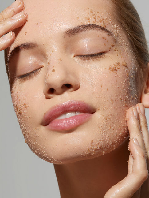 What are the Benefits of Regular Exfoliation and How Does Chemical vs. Physical Exfoliation Differ