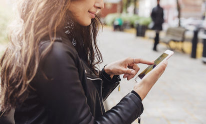Digital Boundaries: How to Stay Human in a Hyperconnected World