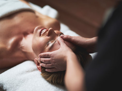 Manfaat Totok Wajah untuk Kesehatan Kulit