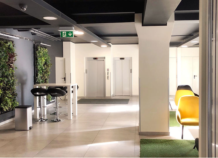 Pretty Lobby