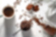 Koffie malen van koffiebonen