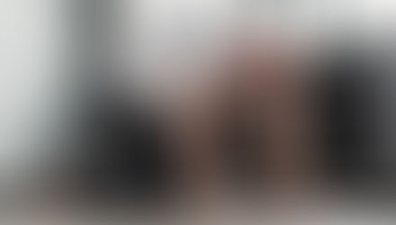 腰痛経験のある方は、何故?腰を曲げて歩いている方が多いのか。