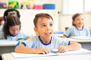 Tamizaje auditivo escolar en clínica auditiva especializada