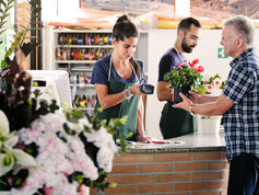 Flourishing at Work and Flourishing in Life