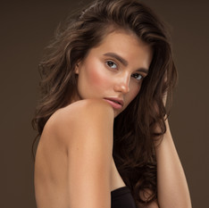 מילוי והרמת מצח וגבות