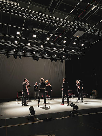 Escena de ensayo teatral