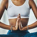 Postura de yoga meditativo
