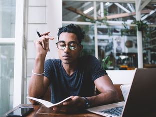 El Journey Creativo del Analista Cuali-Digital: Explorando los Significados en la Era de la Data