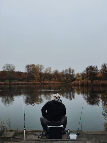 Peaceful fishing at Three Oaks Fishery Denmead