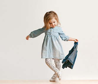 Schattig meisje balletpose