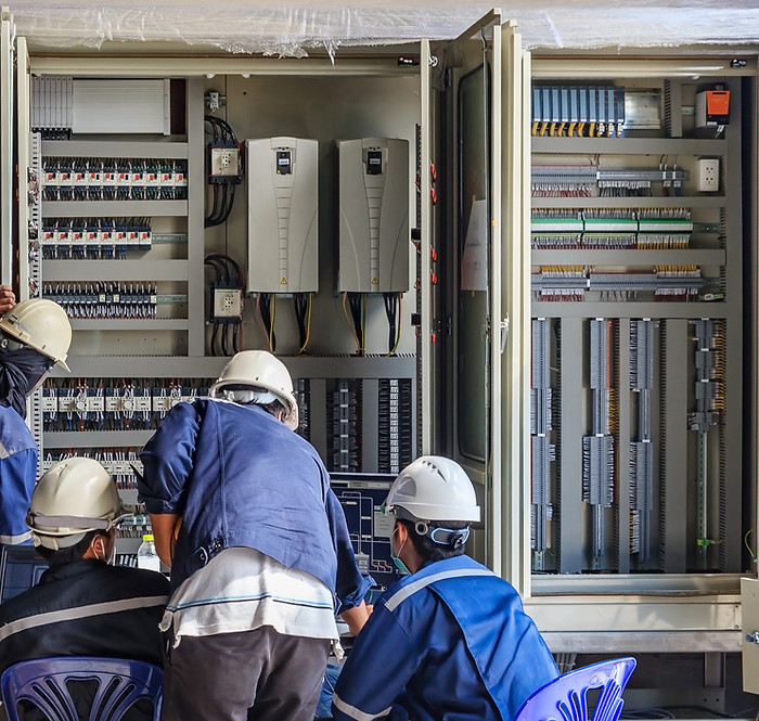 Fixação de linhas de eletricidade