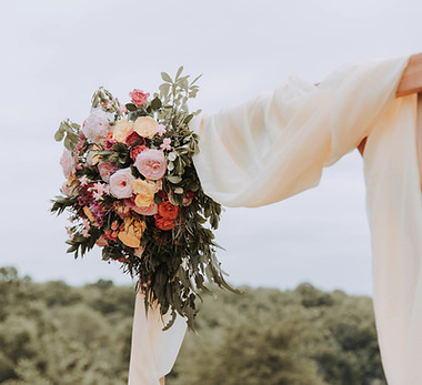 Hochzeit Blumenbogen