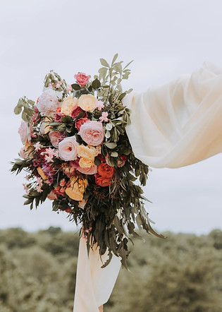 Wedding floral arch decor