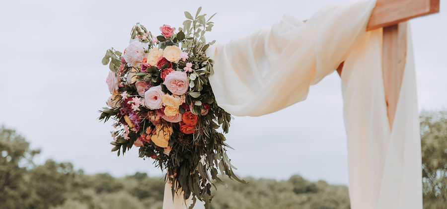 Wedding floral arch decor
