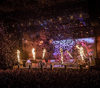 Concert avec effets pyrotechniques