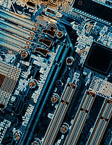 Microsoft lanserar egna AI-chip för att minska beroendet av Nvidia och stärka sin kontroll över AI-infrastrukturen.