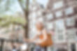 Meisje op fiets