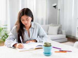 Không cần bằng cử nhân, vẫn có thu nhập tốt?