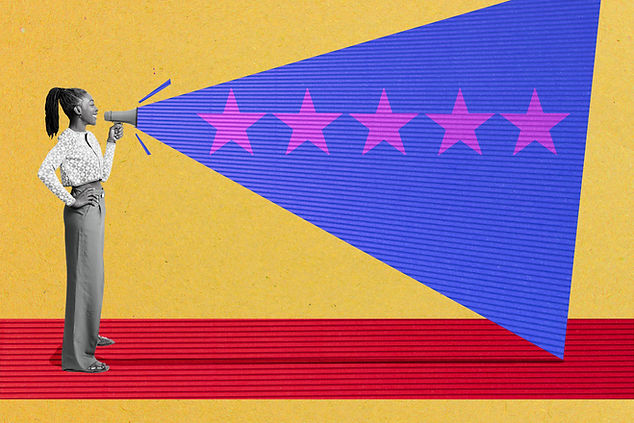 Femme avec mégaphone