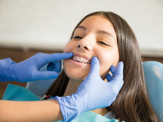 Fast Braces vs. 6 Month Smiles: Comparing Speedy Orthodontic Solutions