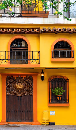 Casa amarilla