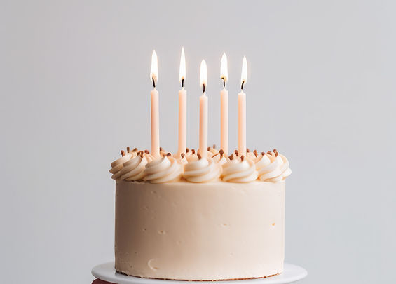 Présentoir à gâteaux d'anniversaire