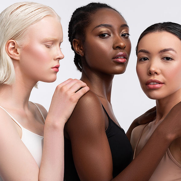 Femmes multiculturelles