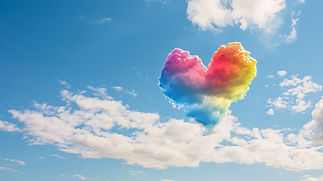 Regenbogenherzwolke