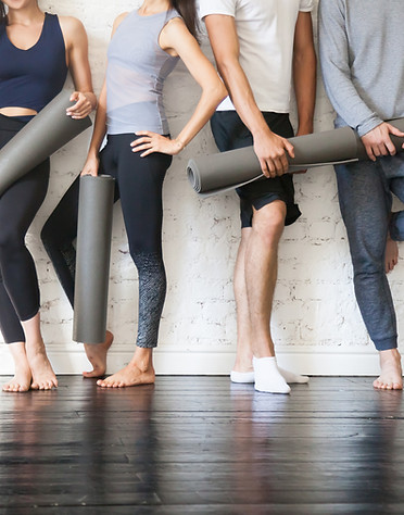Yoga-Gruppenporträt