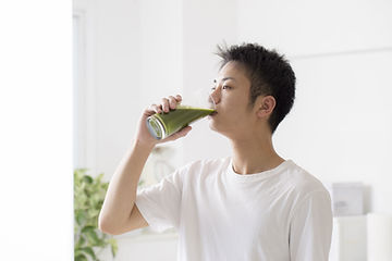 Drinking Green Juice