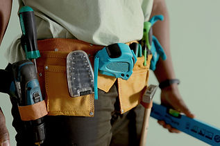 Gros plan sur une ceinture à outils