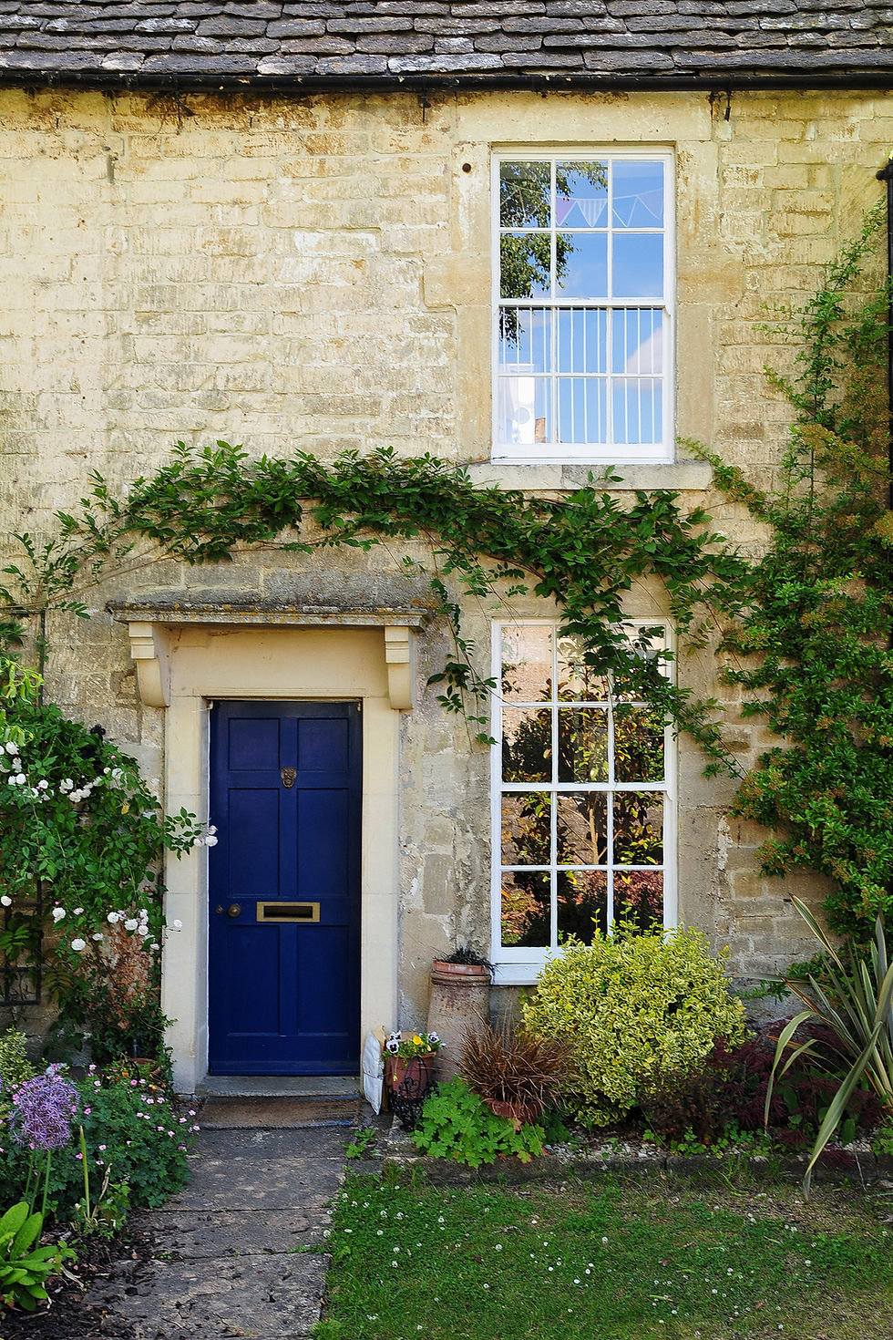 Charming Cottage Exterior