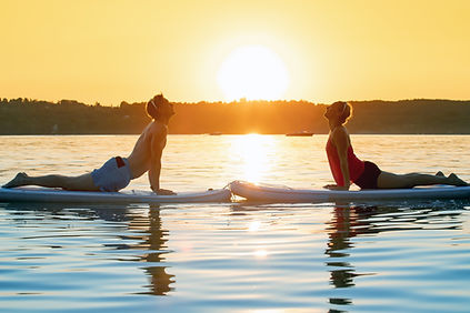 SUP Yoga Couple