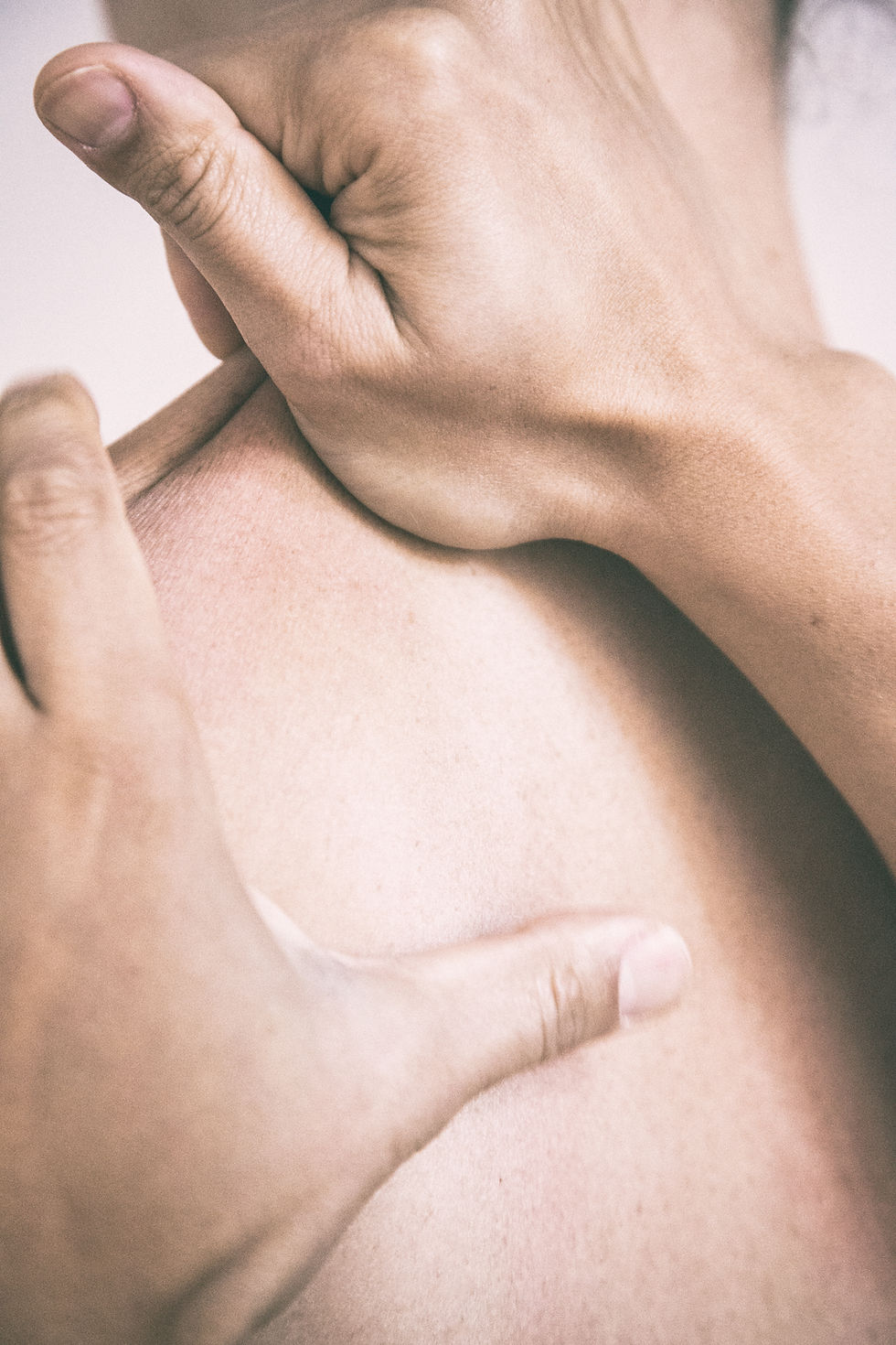 Shoulder massage in close-up