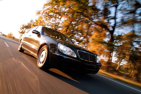 on road highway driving driver luxury spare time motion dynamics Mercedes dynamic driving